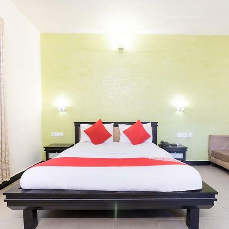 Oyo 345 Hotel Red Mount Aquilla Bangalore Esterno foto