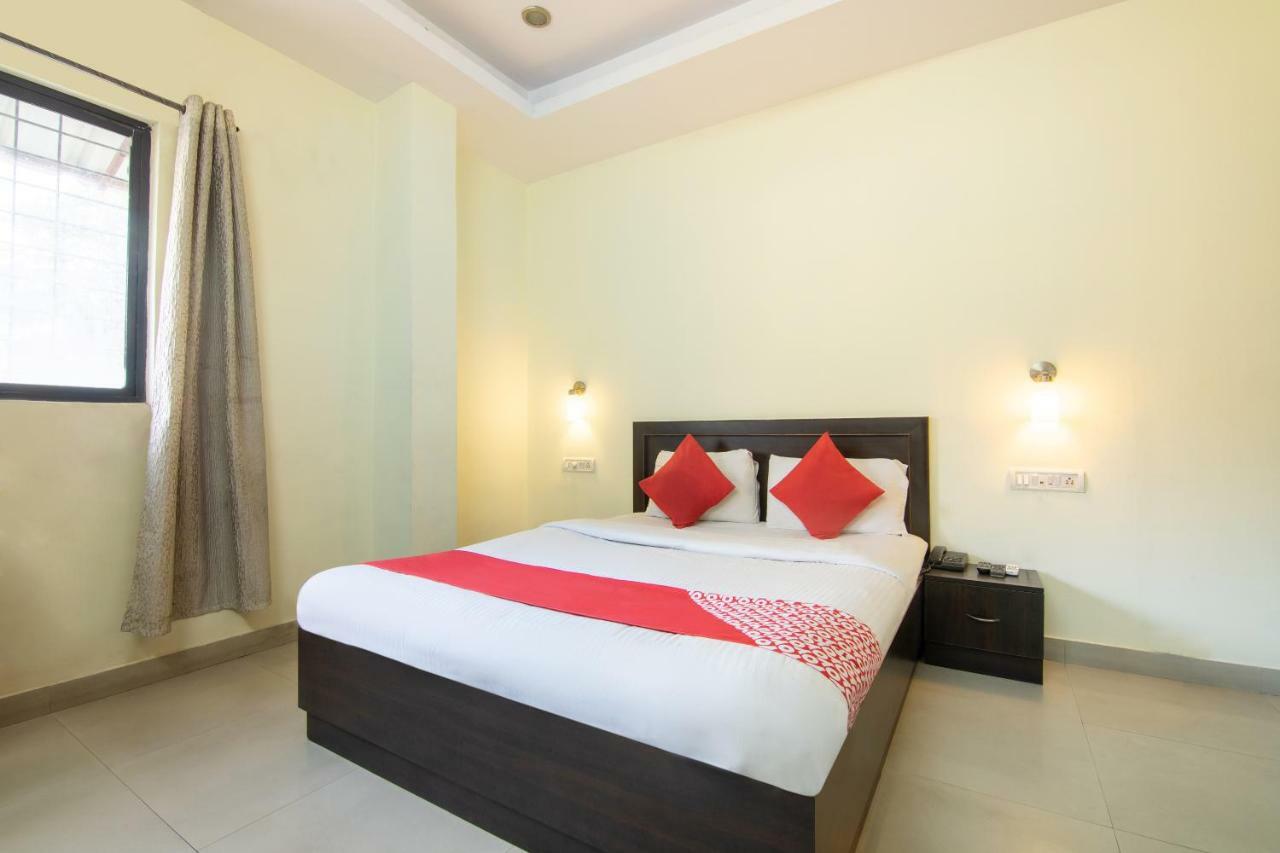 Oyo 345 Hotel Red Mount Aquilla Bangalore Esterno foto